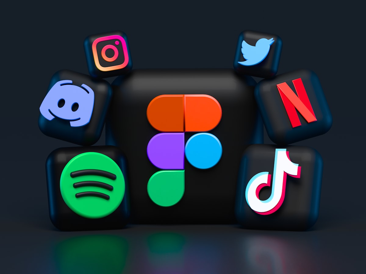 Reels e TikTok para Negócios: Como Crescer com Vídeos Curtos
